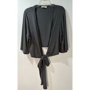 Zenana women’s vneck gray 3/4 flare sleeve tie in front top, size XL.  #15-0369